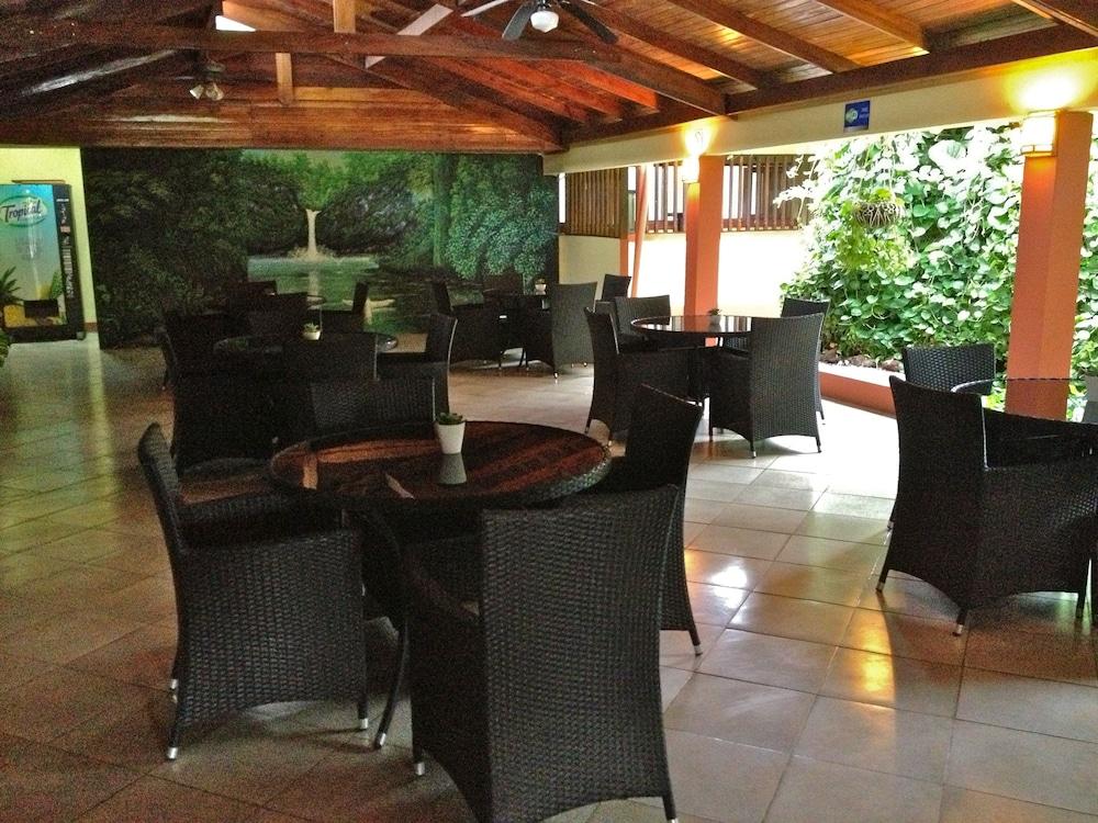 Hotel Las Espuelas, Bar & Restaurant Liberia Exterior photo