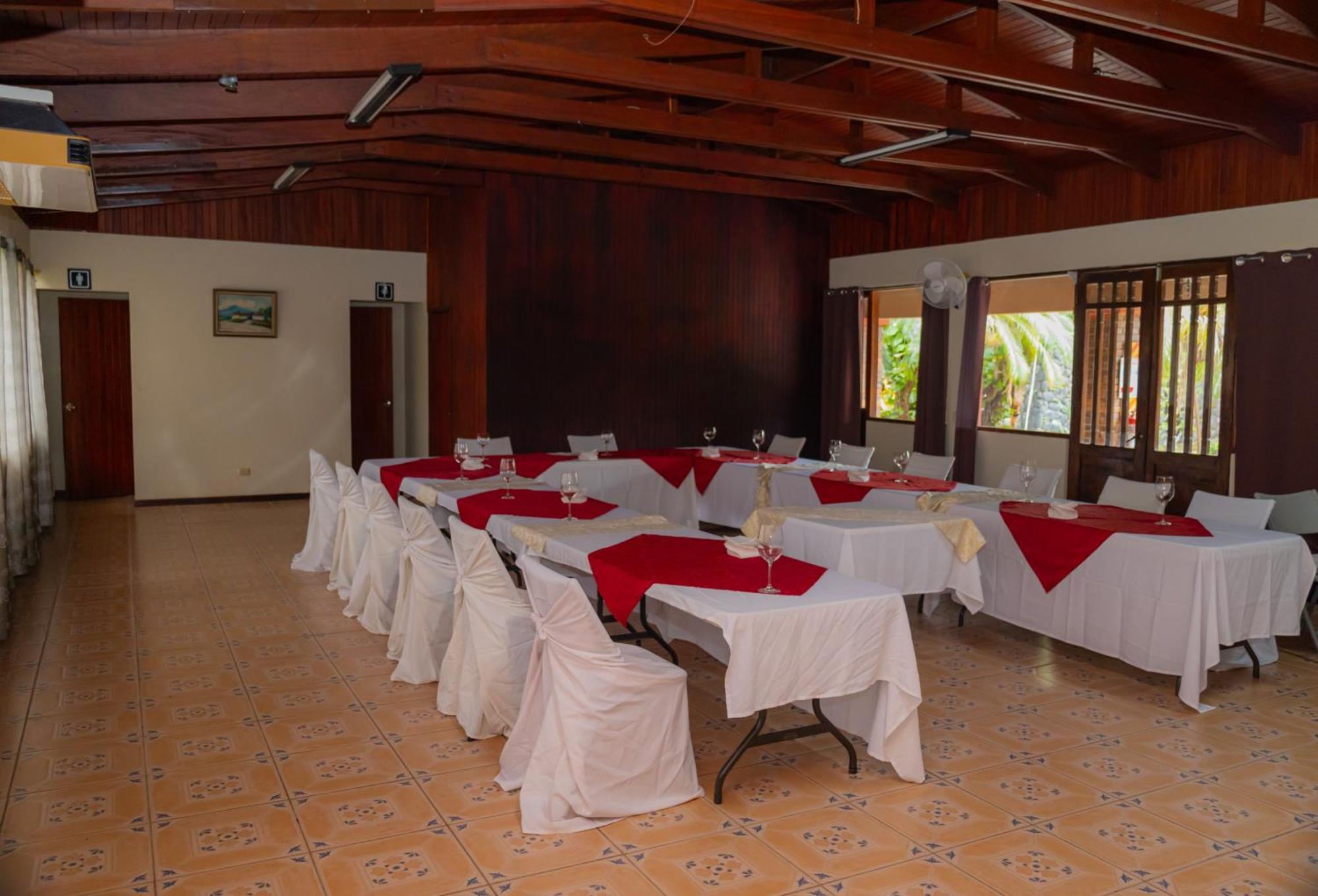 Hotel Las Espuelas, Bar & Restaurant Liberia Exterior photo