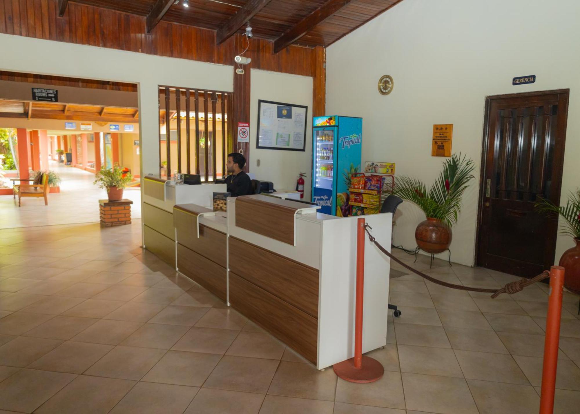 Hotel Las Espuelas, Bar & Restaurant Liberia Exterior photo